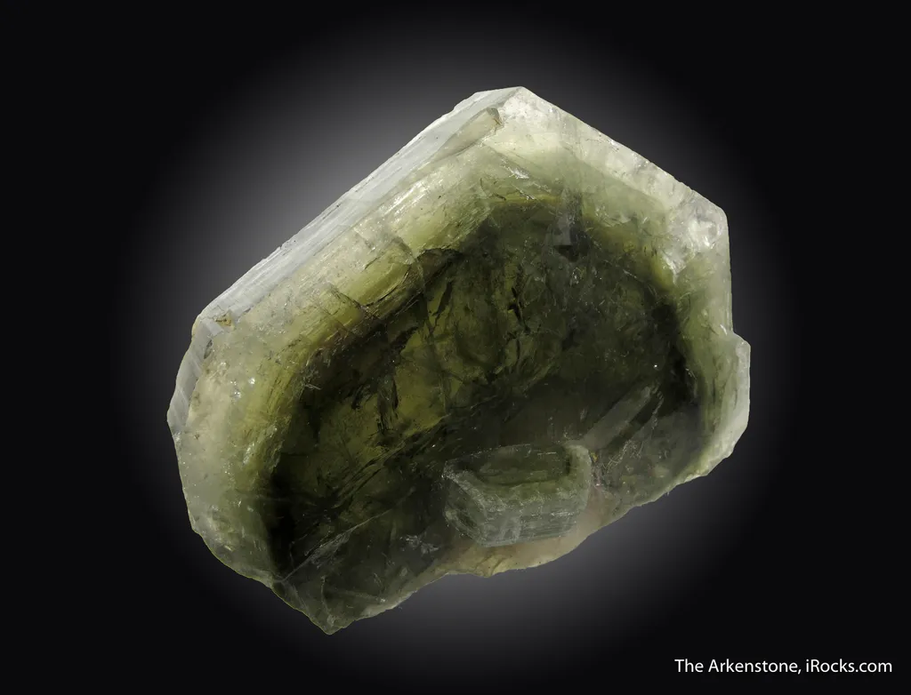 Fluorapatite (with phantoms and fluorescence) - image 5