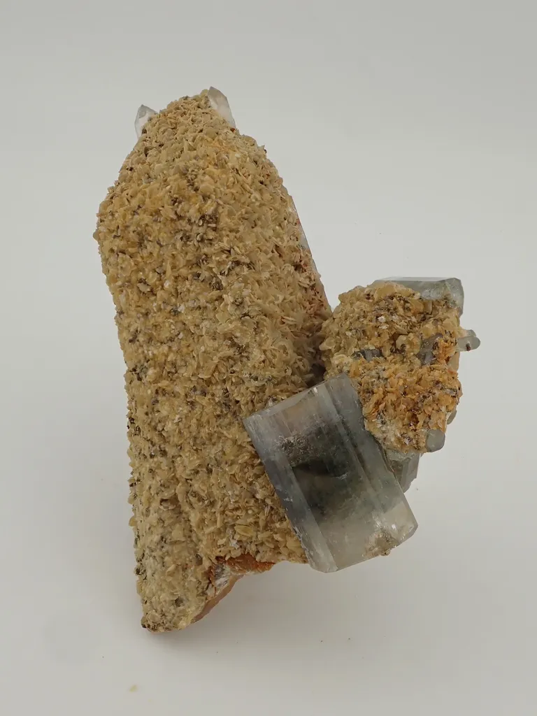 Fluorapatite with Quartz - image 2