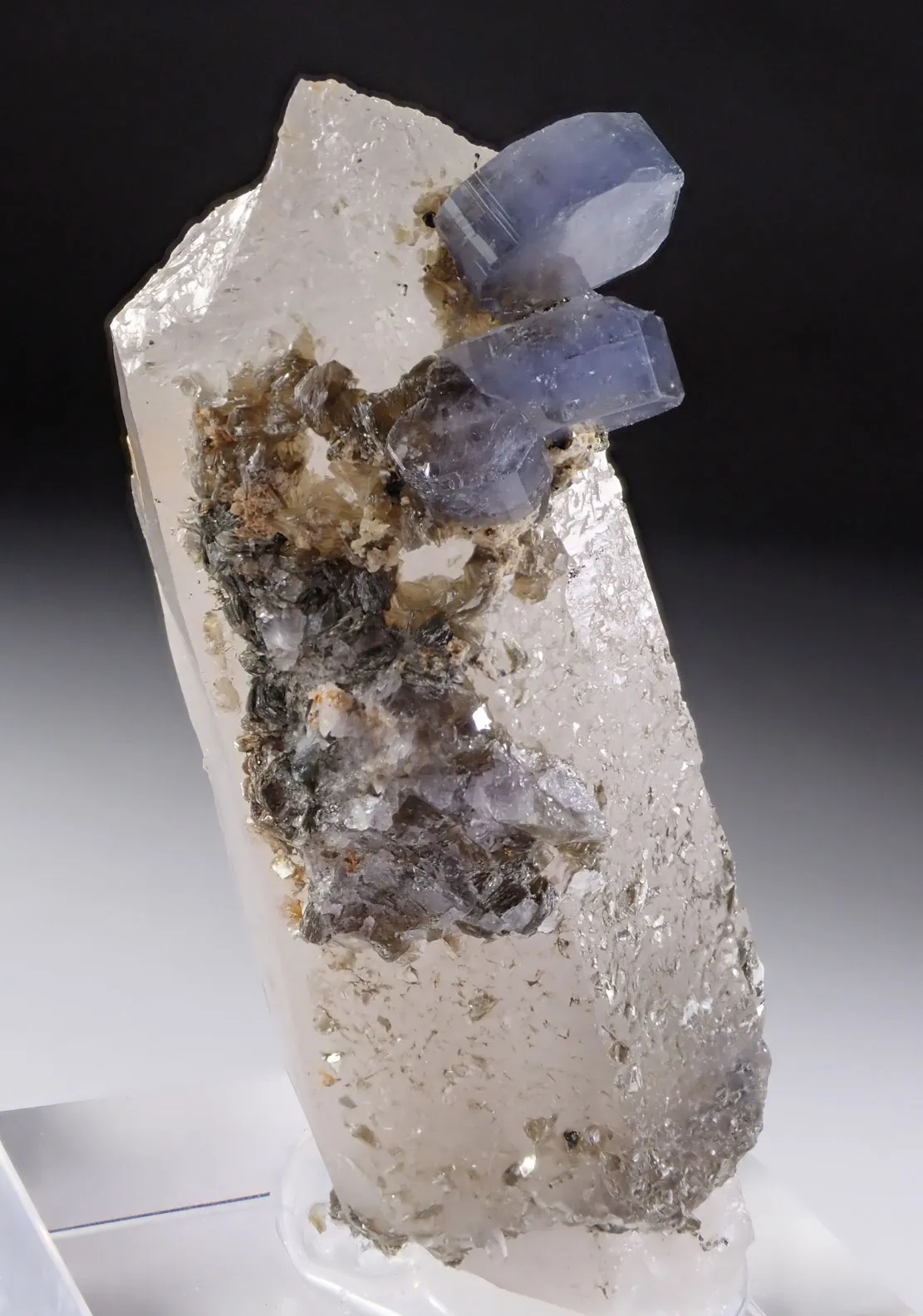 Fluorapatite with Quartz - image 2