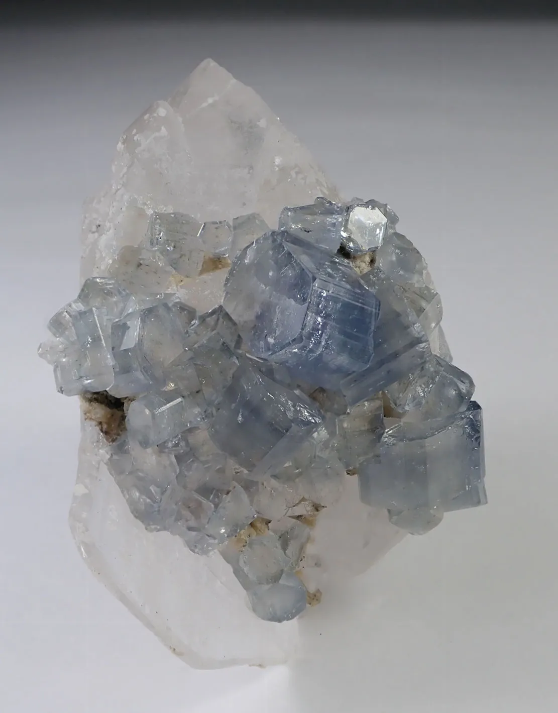 Fluorapatite with Quartz - image 3