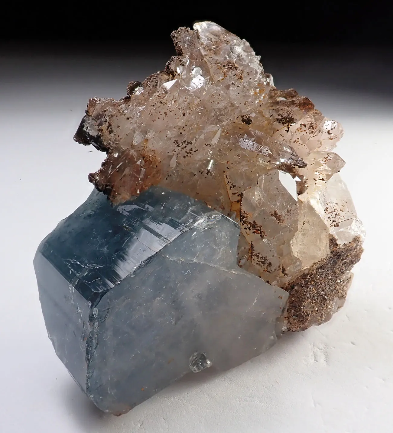 Fluorapatite with Quartz - image 2
