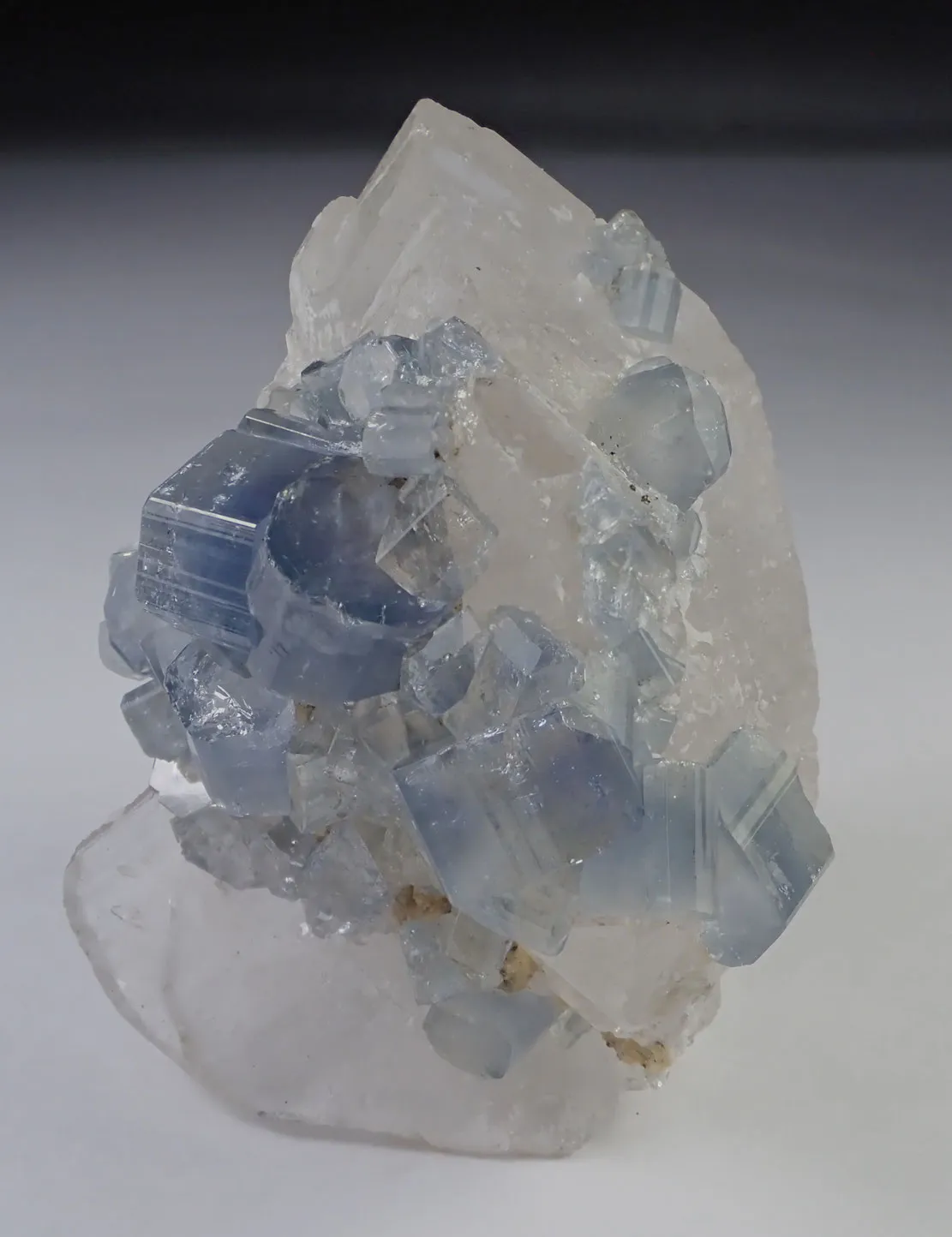 Fluorapatite with Quartz - image 2