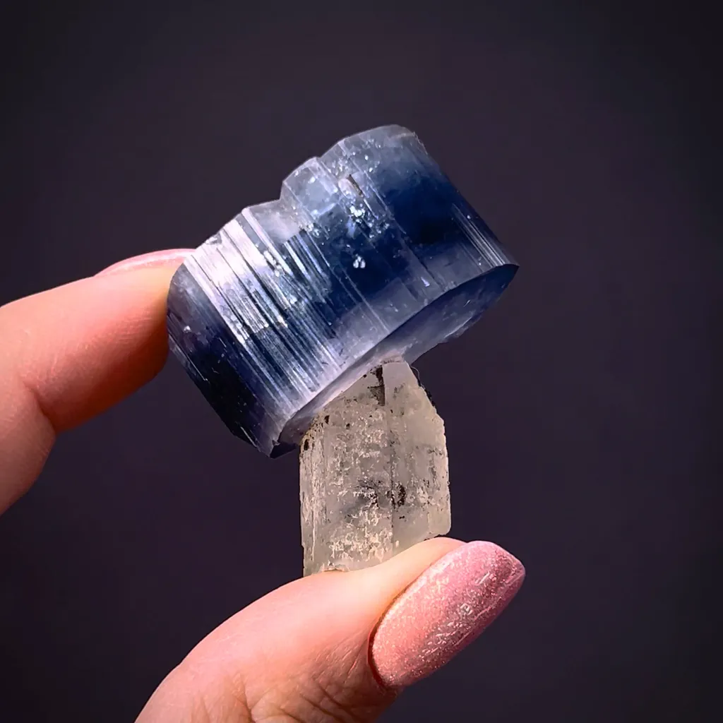 Fluorapatite with Quartz - image 2