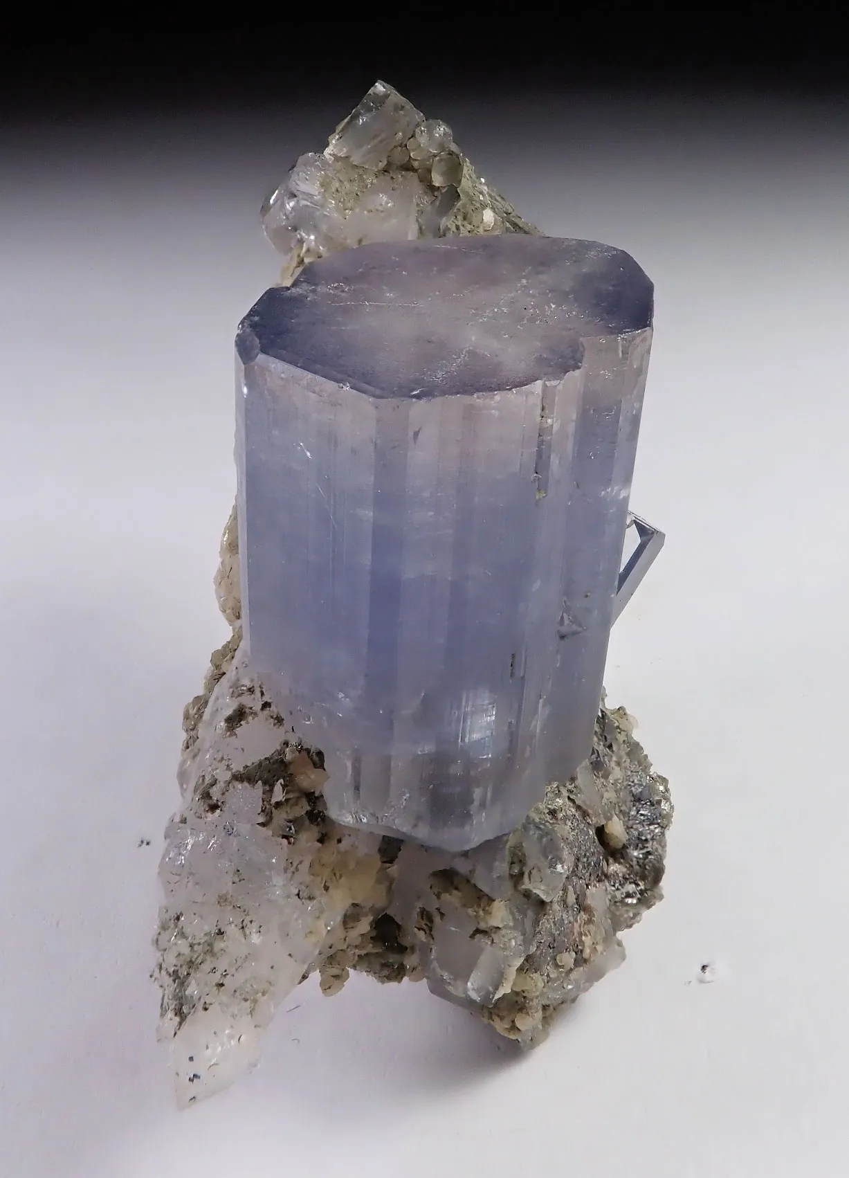 Fluorapatite with Quartz - image 2