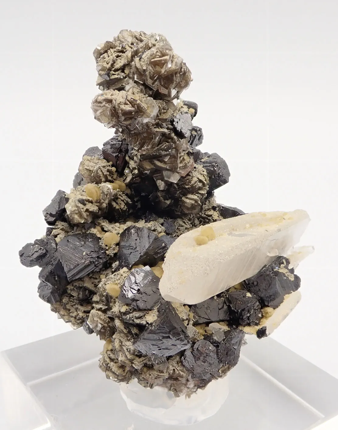 Fluorapatite with Quartz - image 2