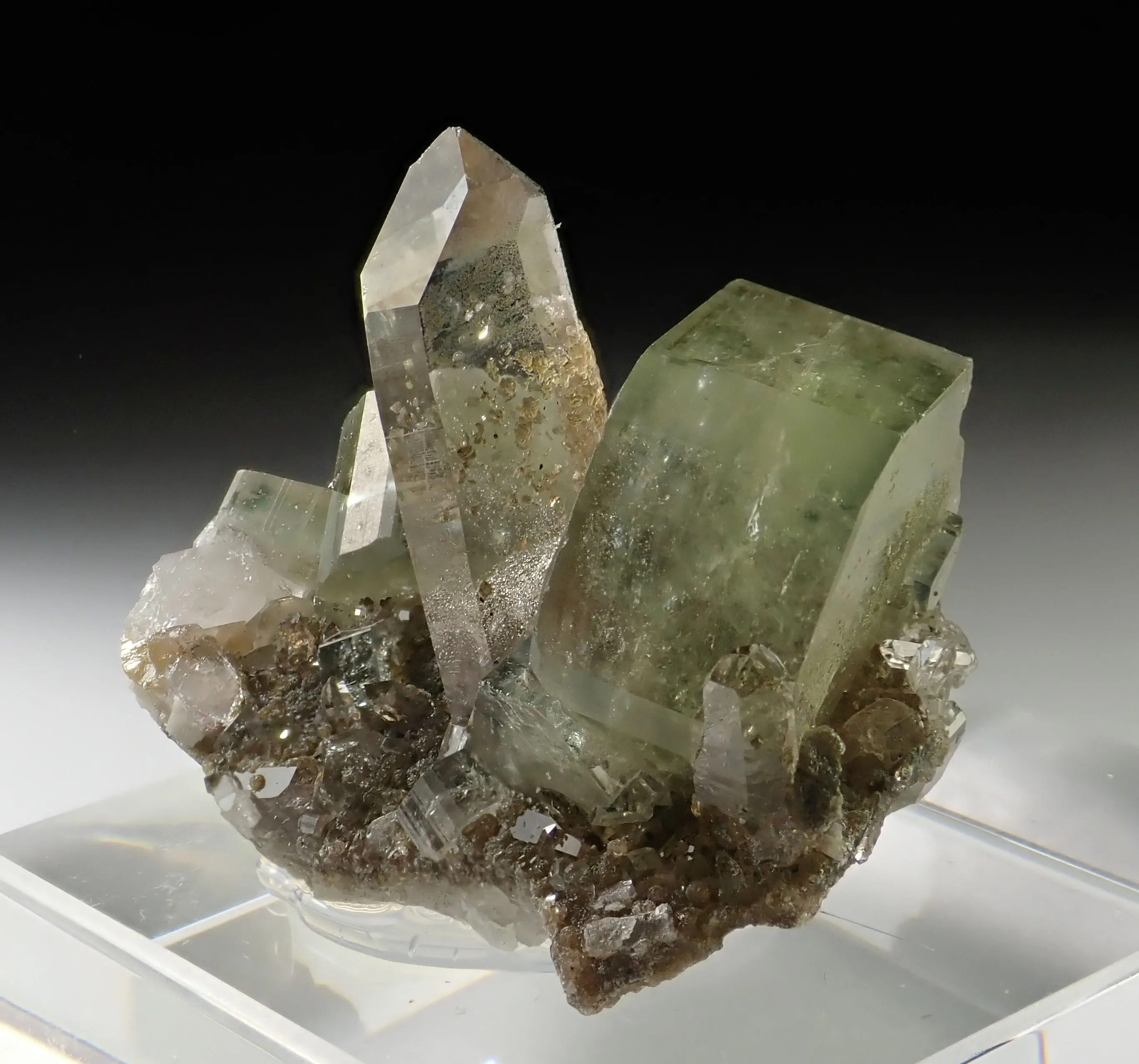 Fluorapatite with Quartz - image 1