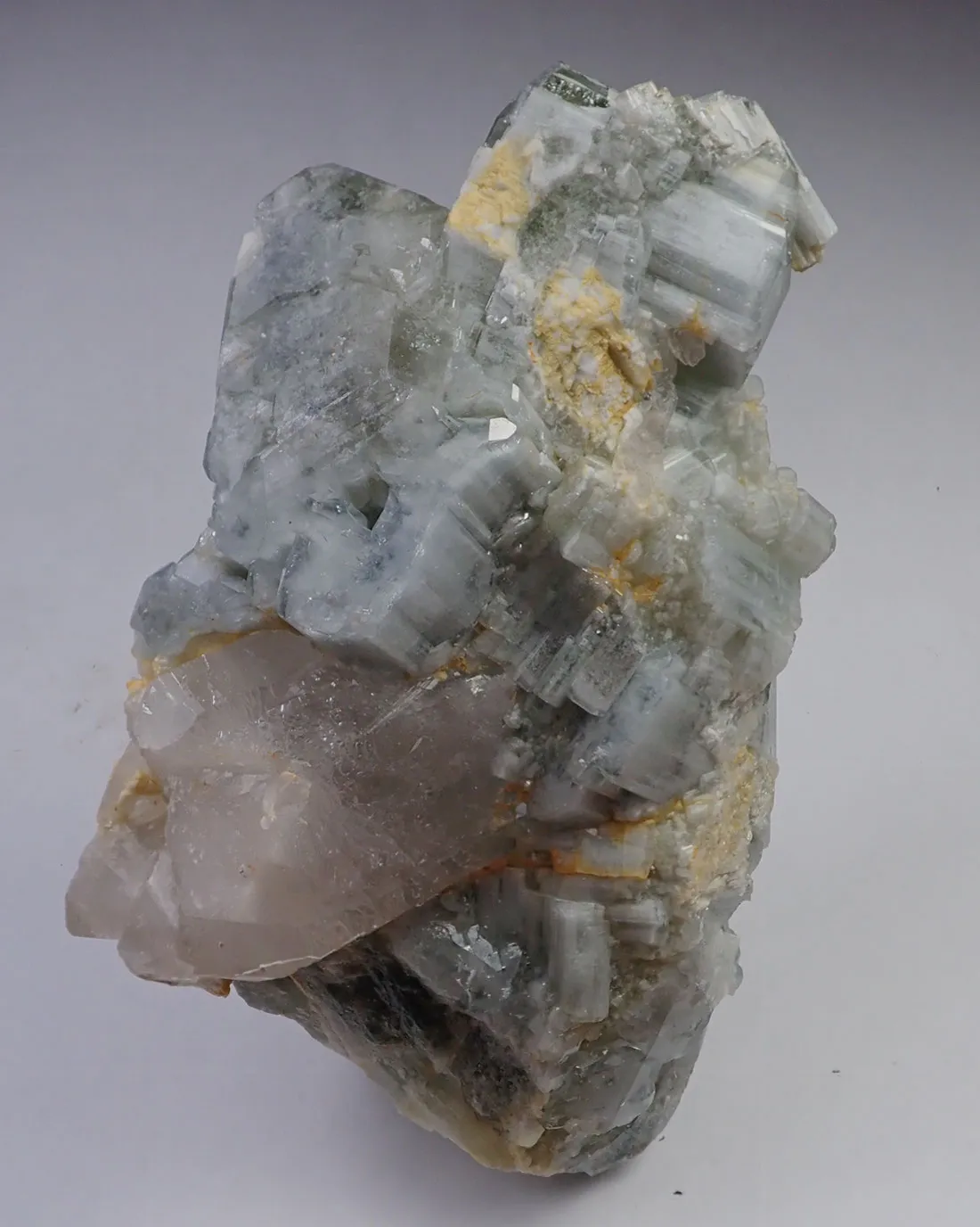 Fluorapatite with Quartz - image 2