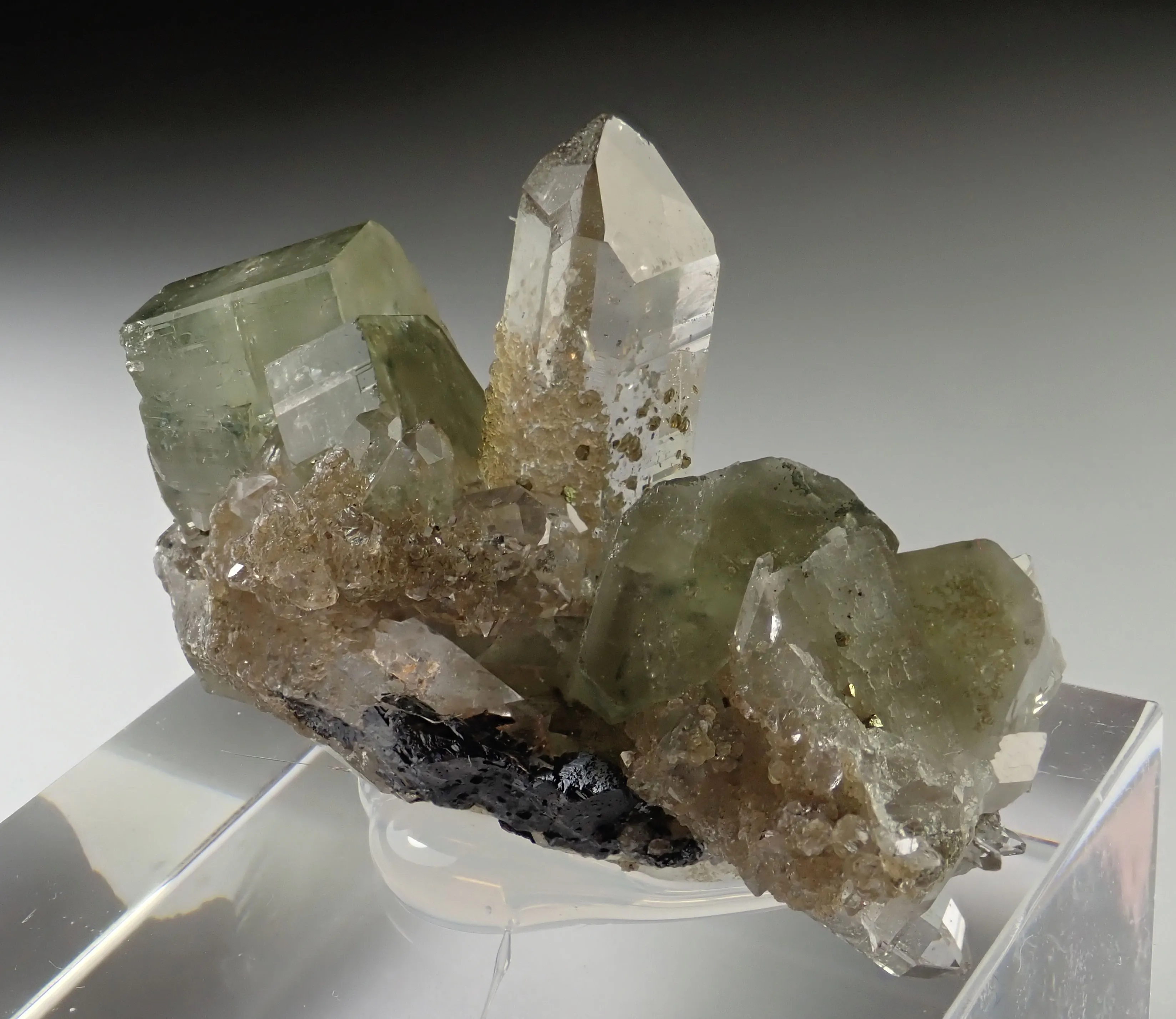 Fluorapatite with Quartz - image 4
