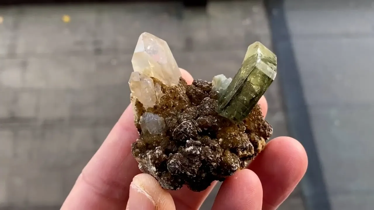 Fluorapatite with Quartz - image 5