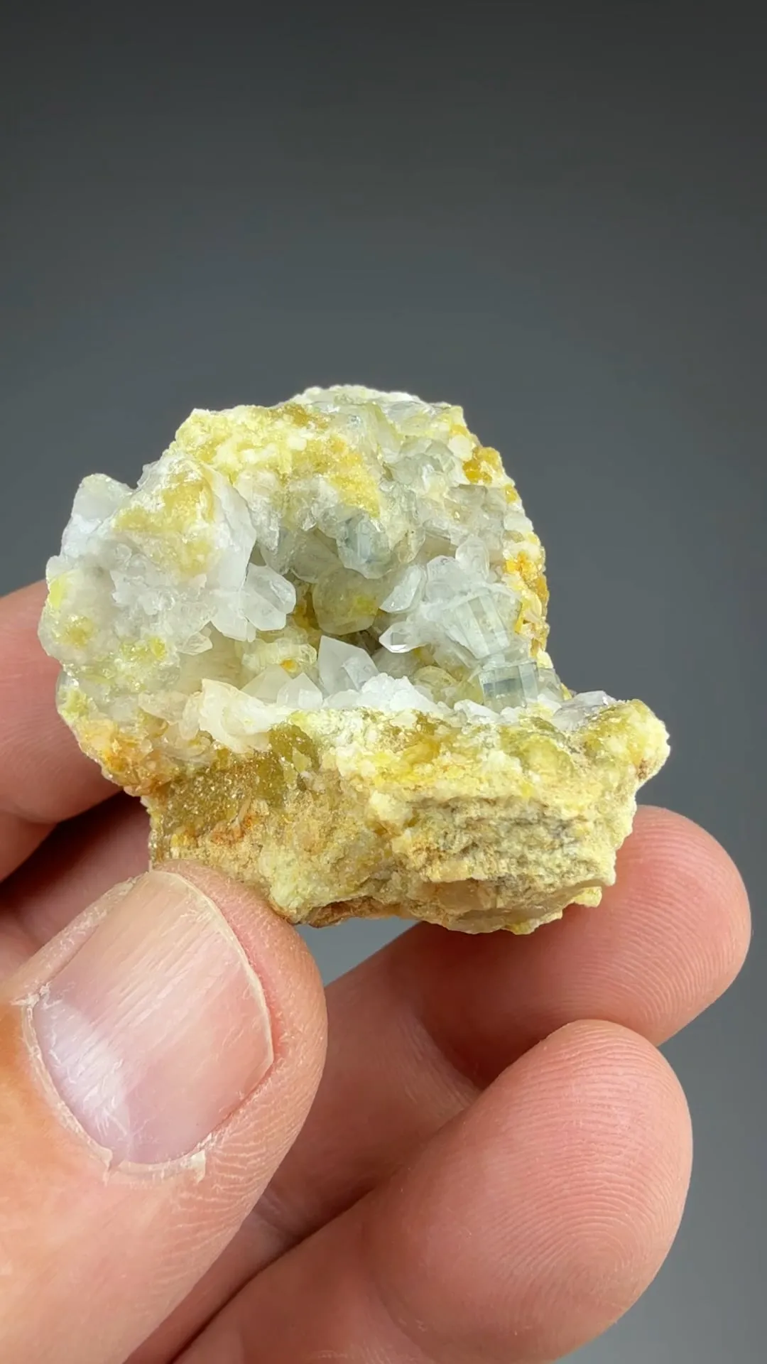 Fluorapatite with Quartz - image 2