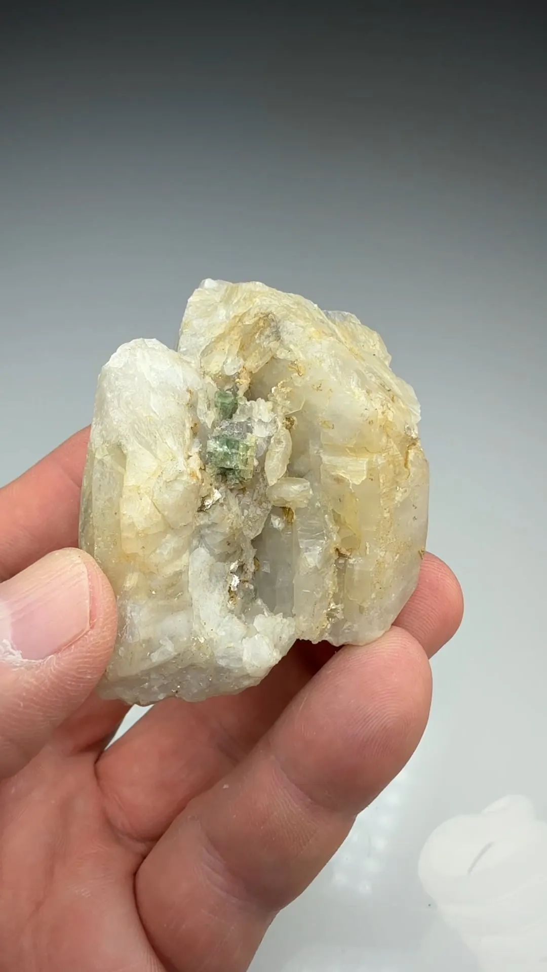 Fluorapatite with Quartz - image 2