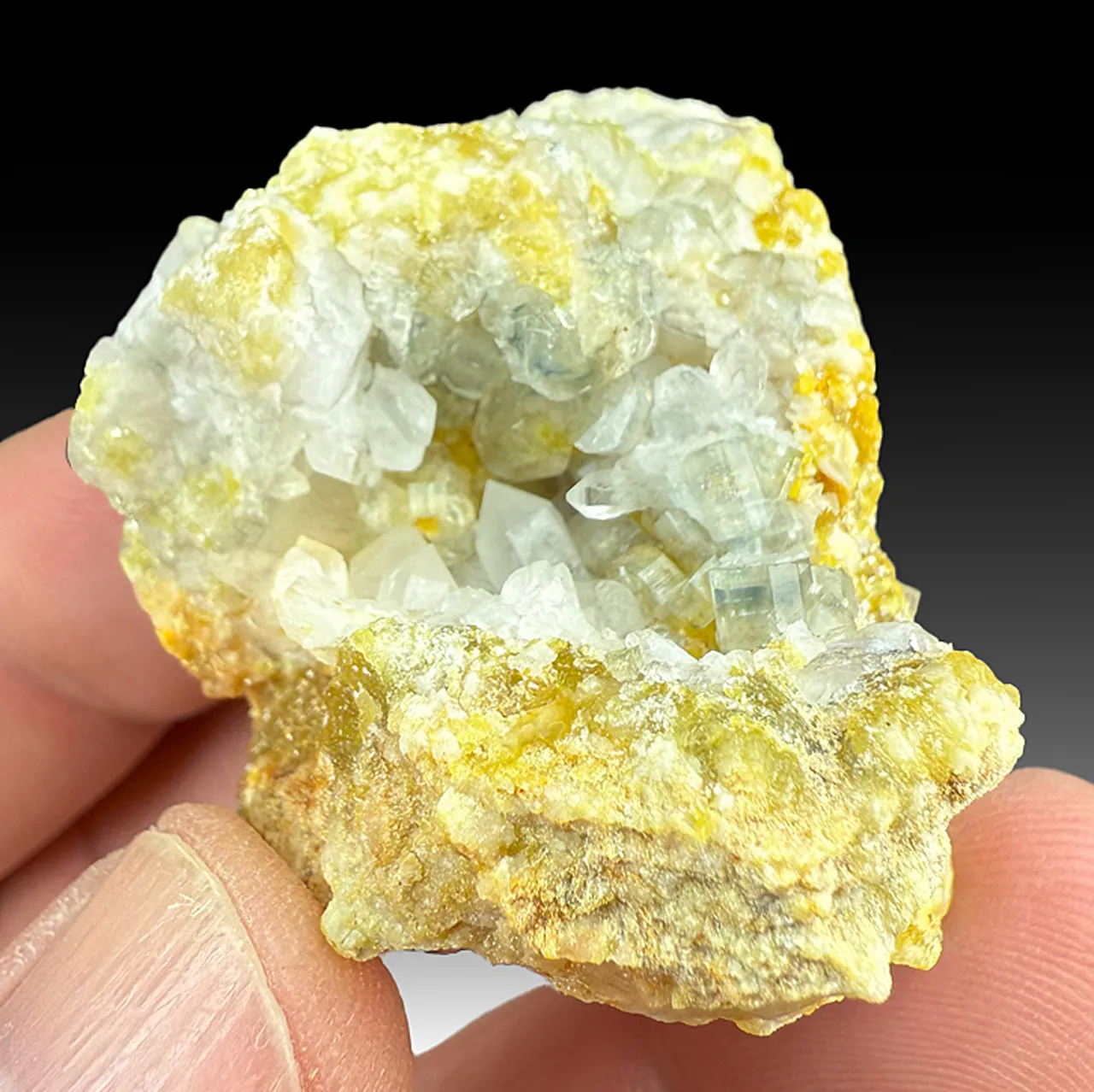 Fluorapatite with Quartz - image 1
