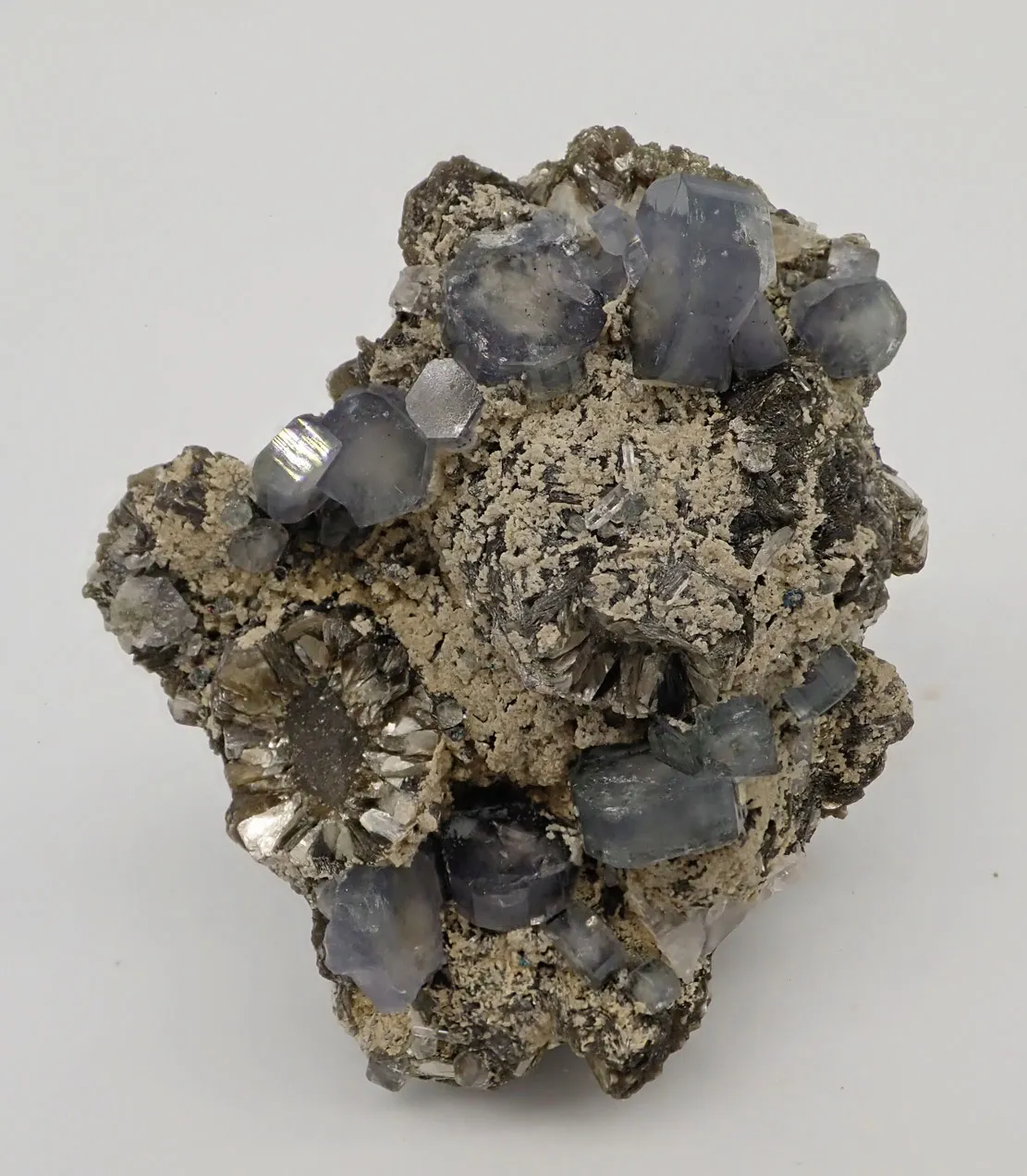 Fluorapatite with Quartz and Muscovite - image 2