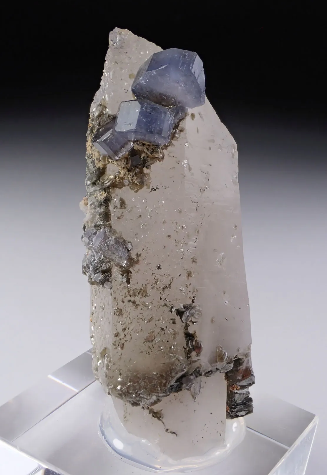 Fluorapatite with Quartz - image 4
