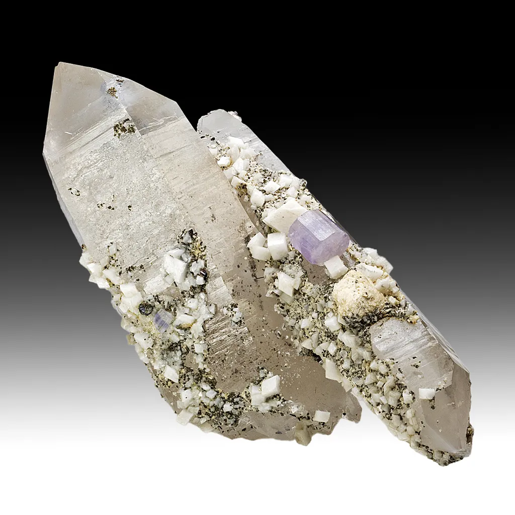 Fluorapatite with Quartz, Dolomite image