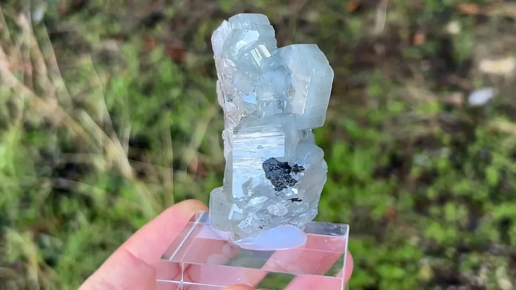 Fluorapatite with Quartz - image 5
