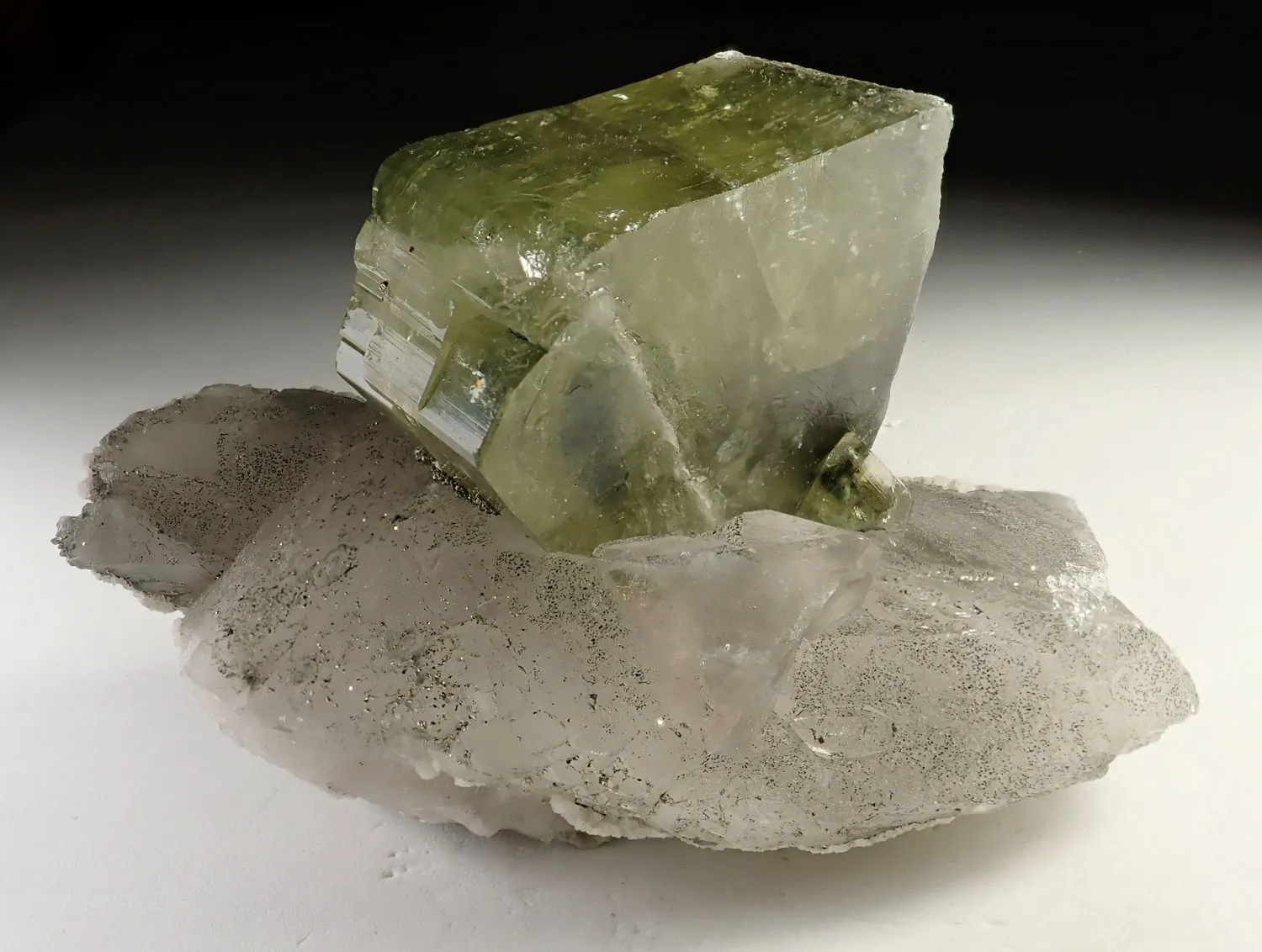 Fluorapatite with Quartz - image 4