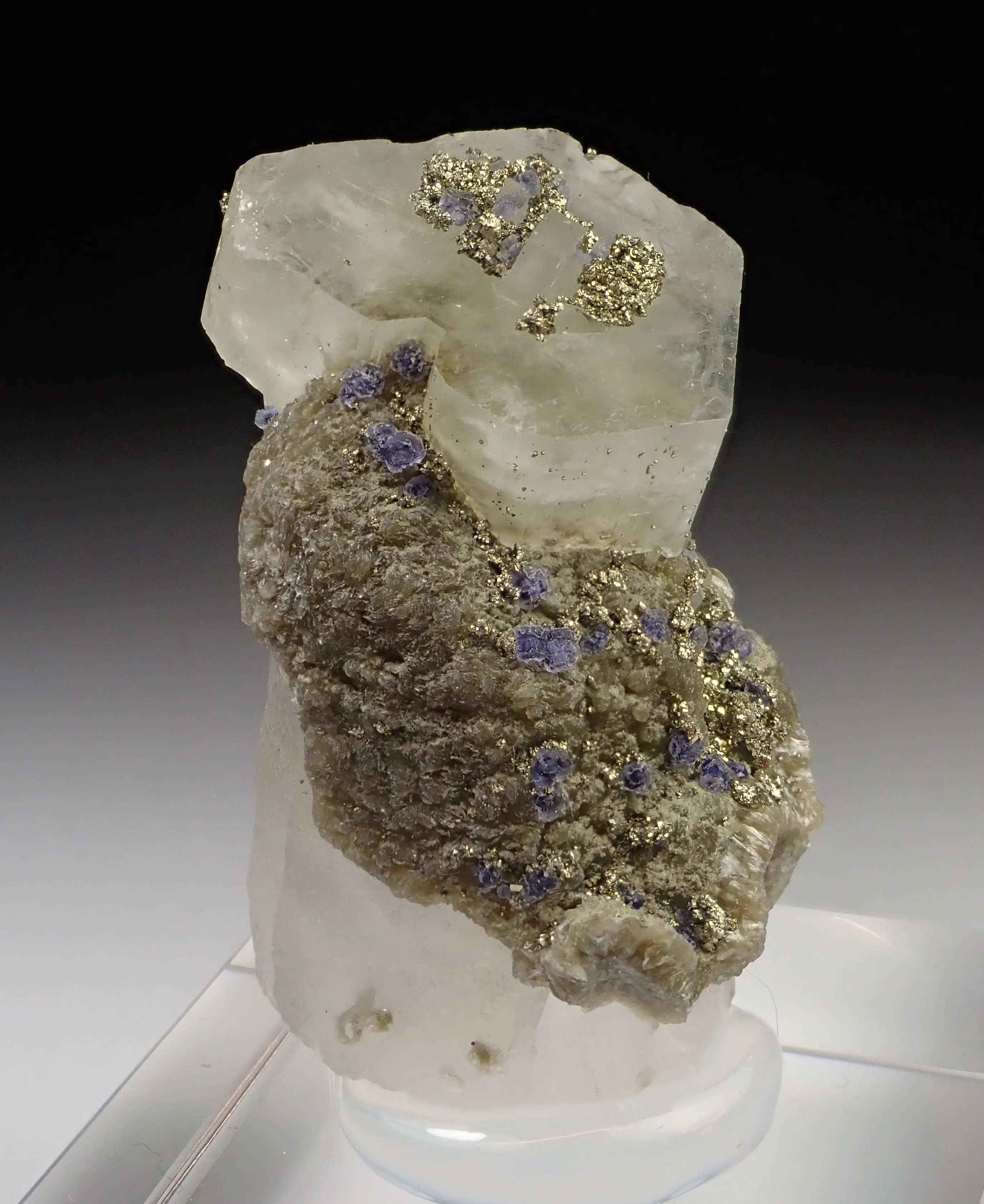 Fluorapatite with Quartz, Fluorite and Pyrite - image 4