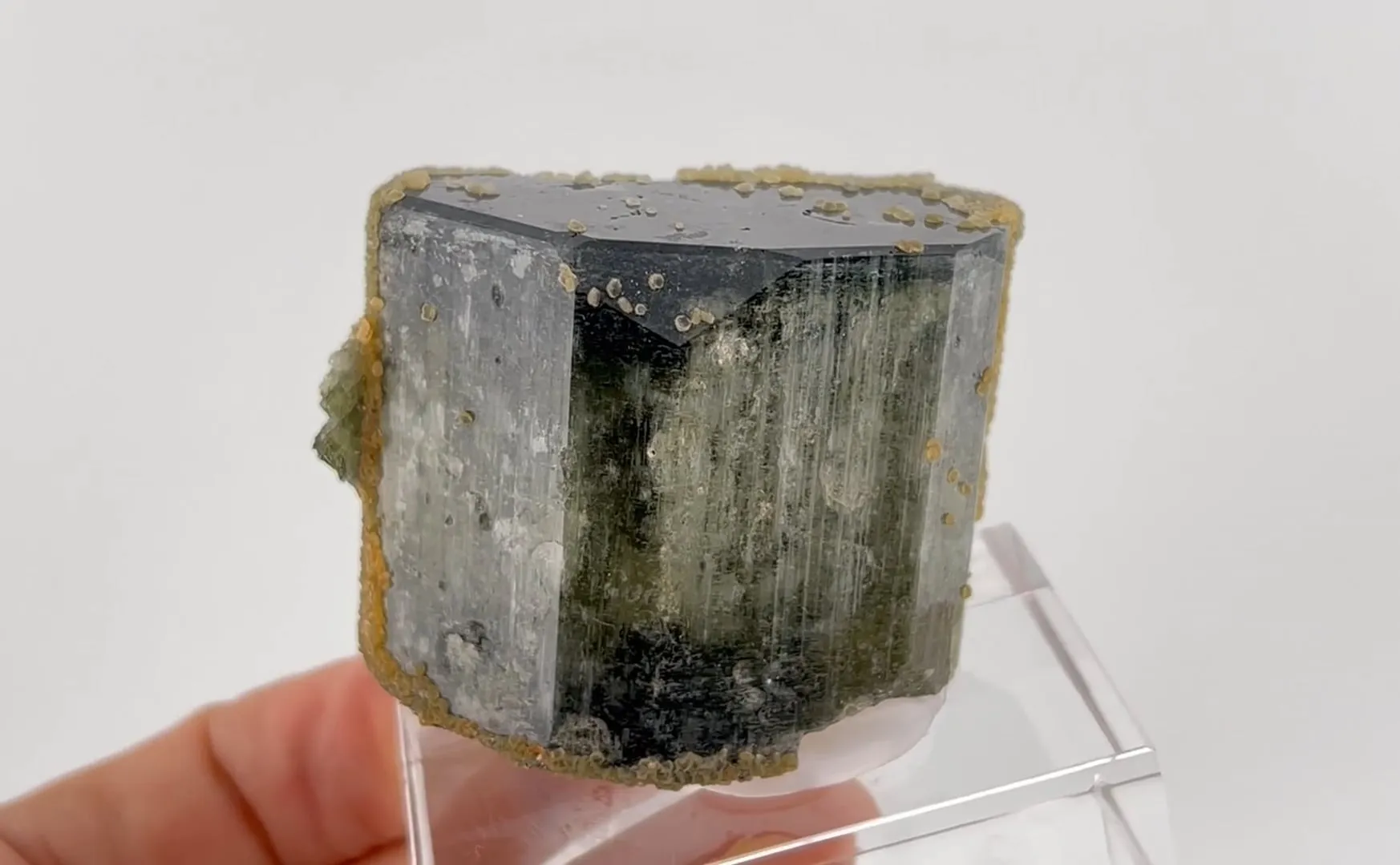 Fluorapatite, with Siderite - image 5