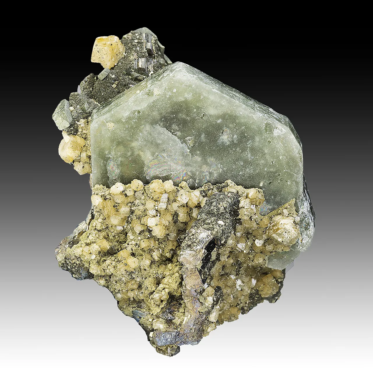 Fluorapatite with Siderite, Arsenopyrite - image 1