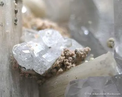 Fluorapatite With Topaz on Zinnwaldite and Quartz - image 3