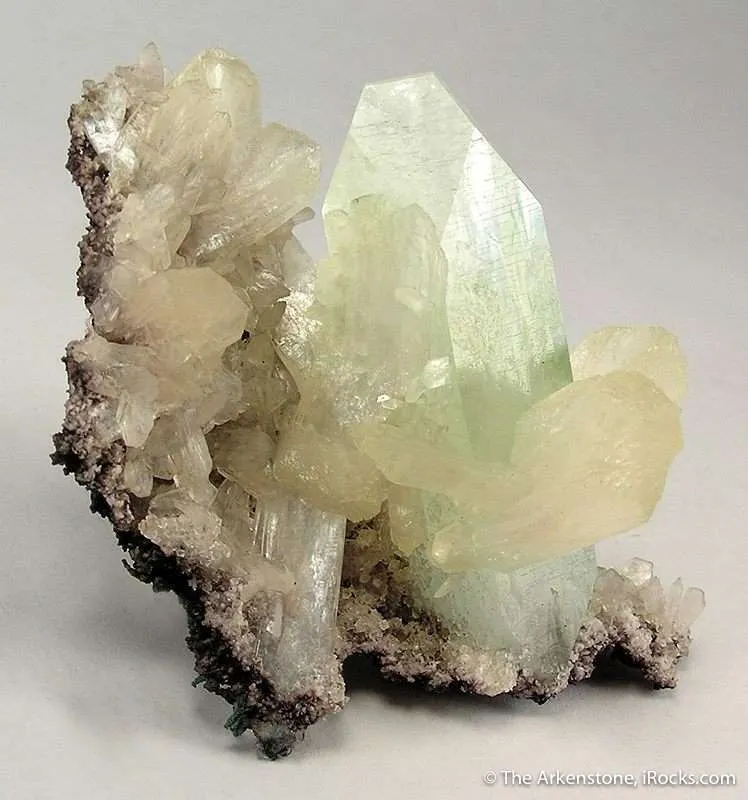 Fluorapophyllite and Stilbite - image 2
