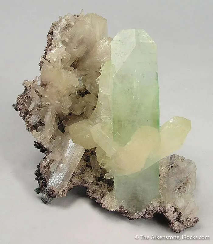 Fluorapophyllite and Stilbite image