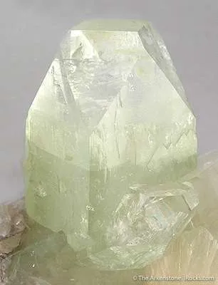 Fluorapophyllite and Stilbite - image 2