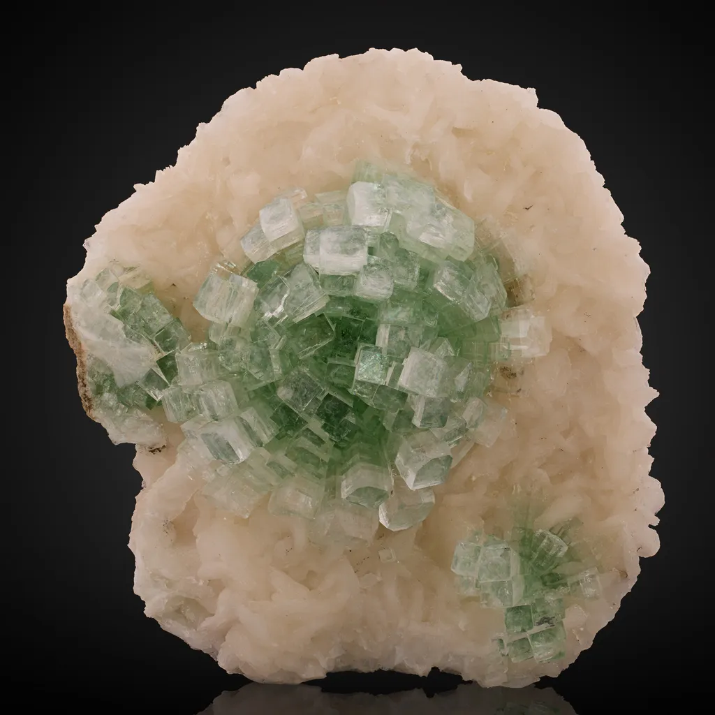 Fluorapophyllite image