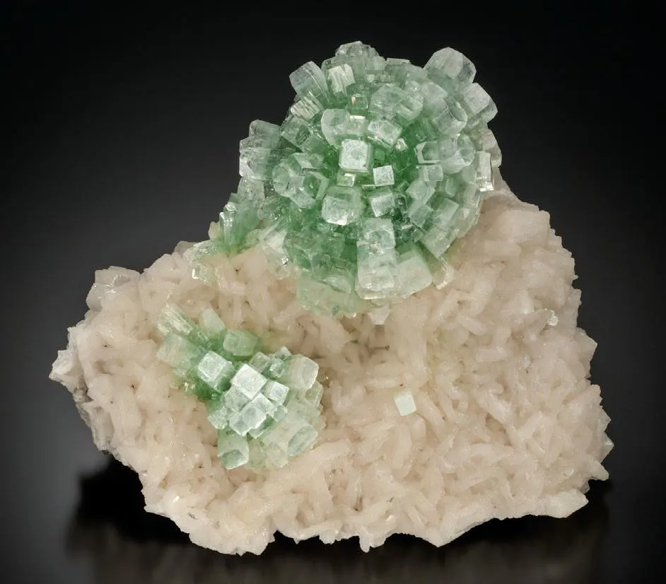 Fluorapophyllite, Heulandite image