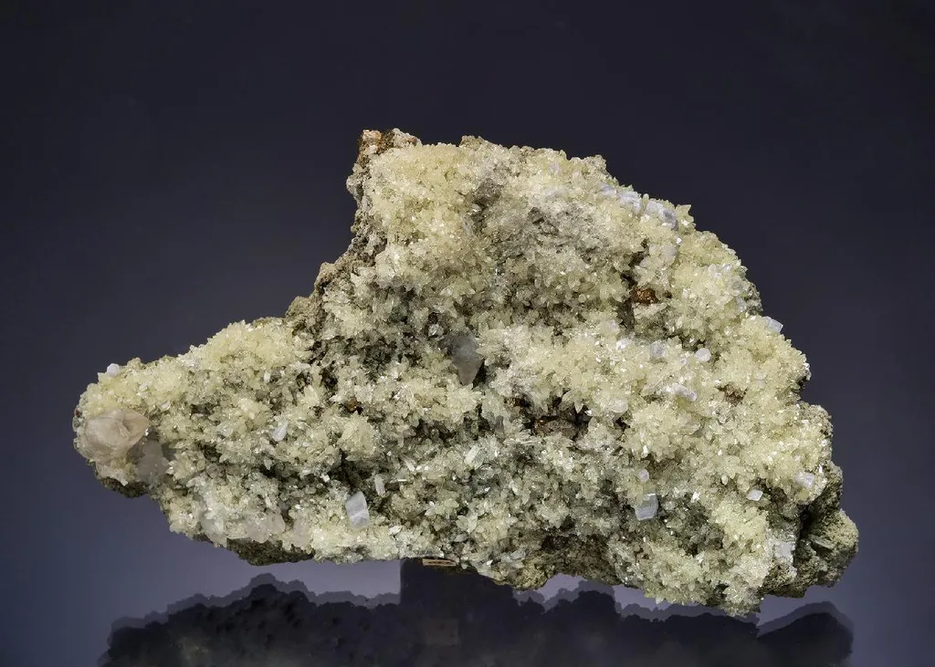 Fluorapophyllite-(K) image