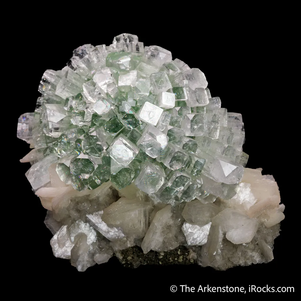 Fluorapophyllite-(K) on Stilbite - image 3