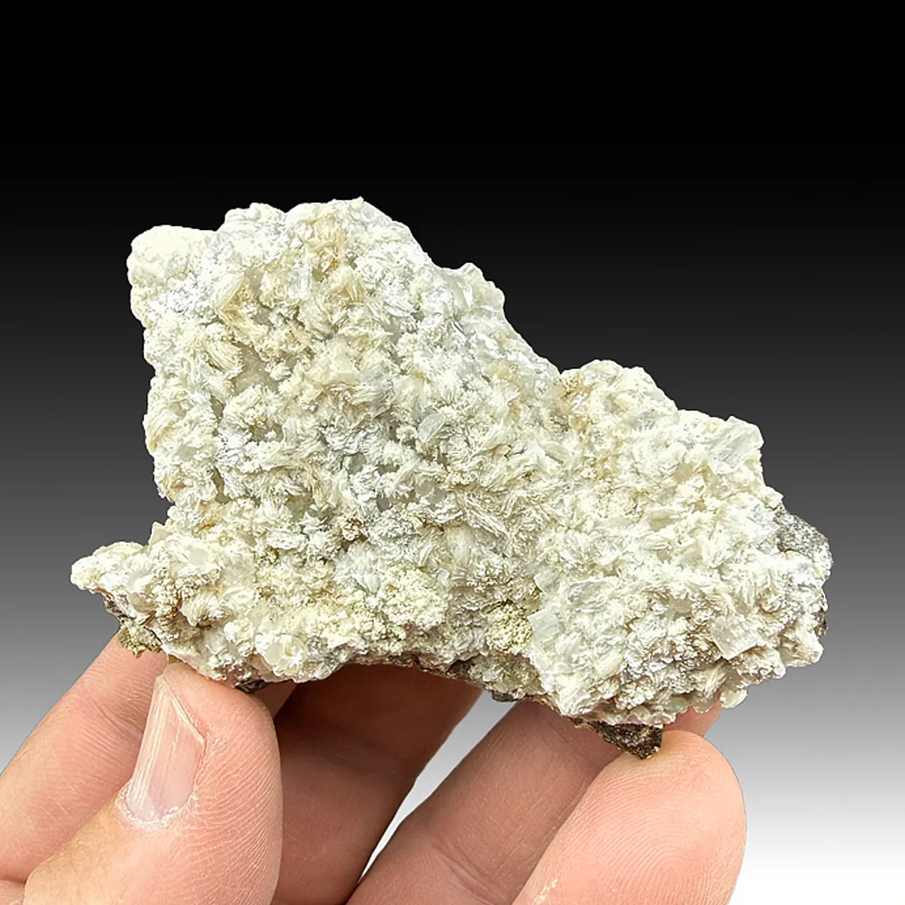 Fluorapophyllite-K with Cowlesite, Thomsonite - image 1