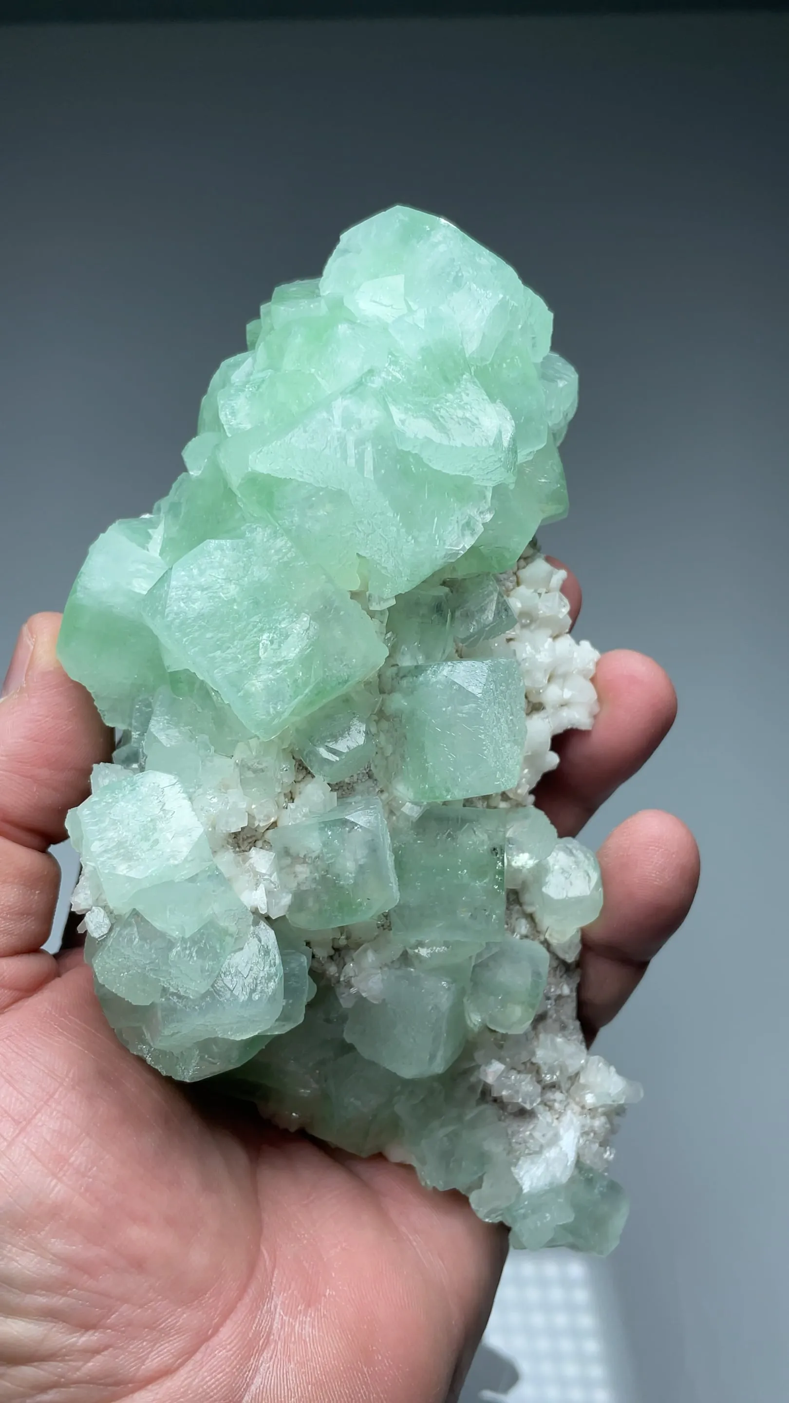 Fluorapophyllite-K with Heulandite - image 2