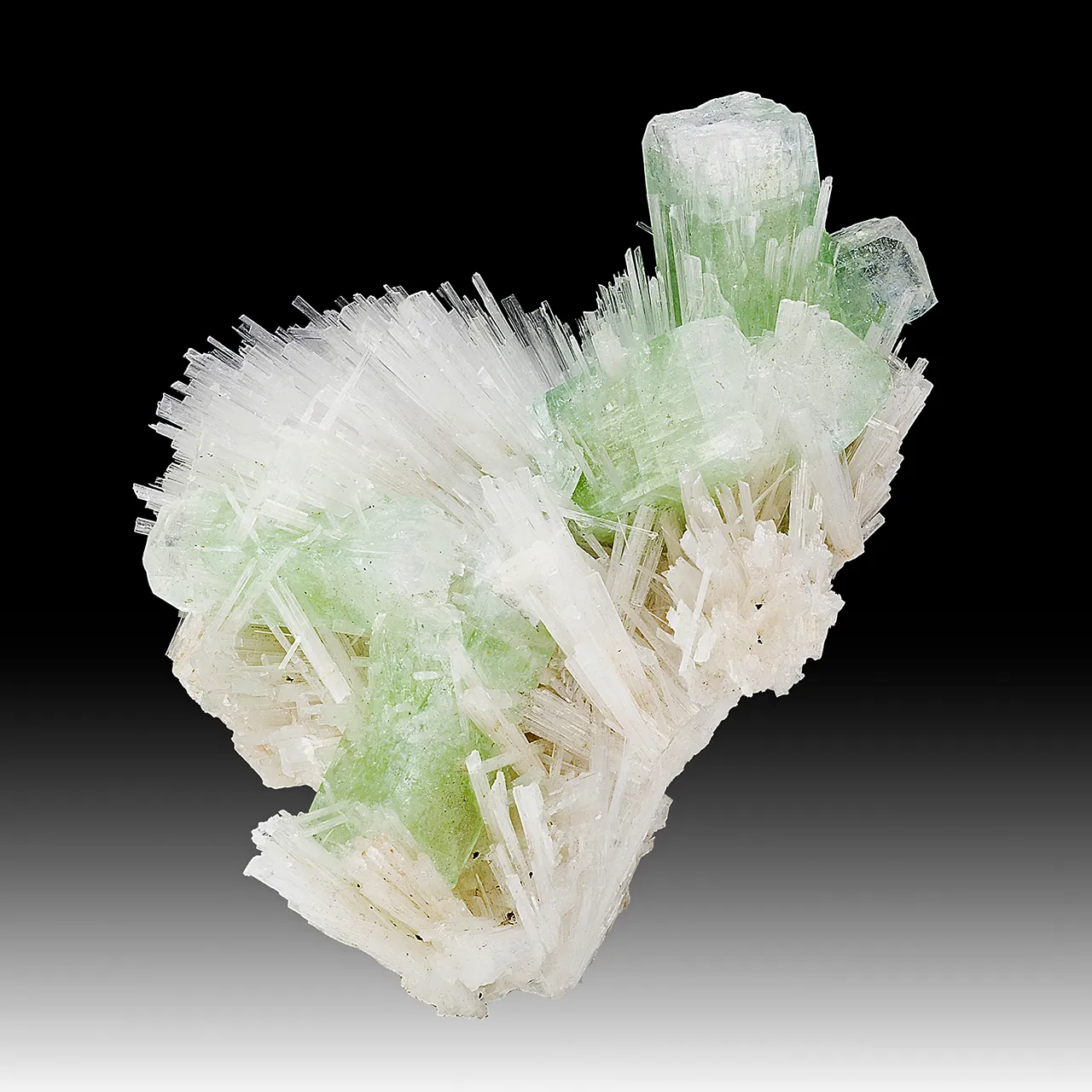 Fluorapophyllite-K with Scolecite - image 1