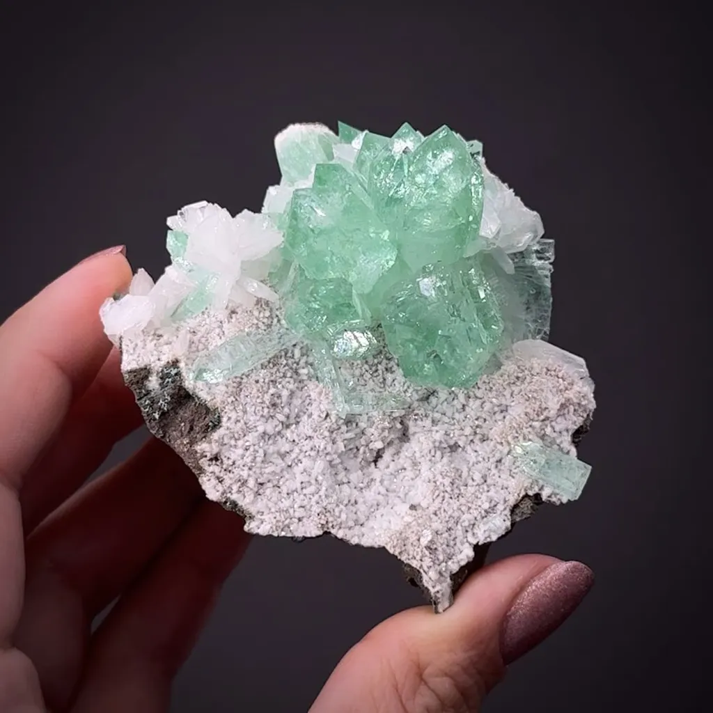 Fluorapophyllite-(K) with Stilbite (1980s) image