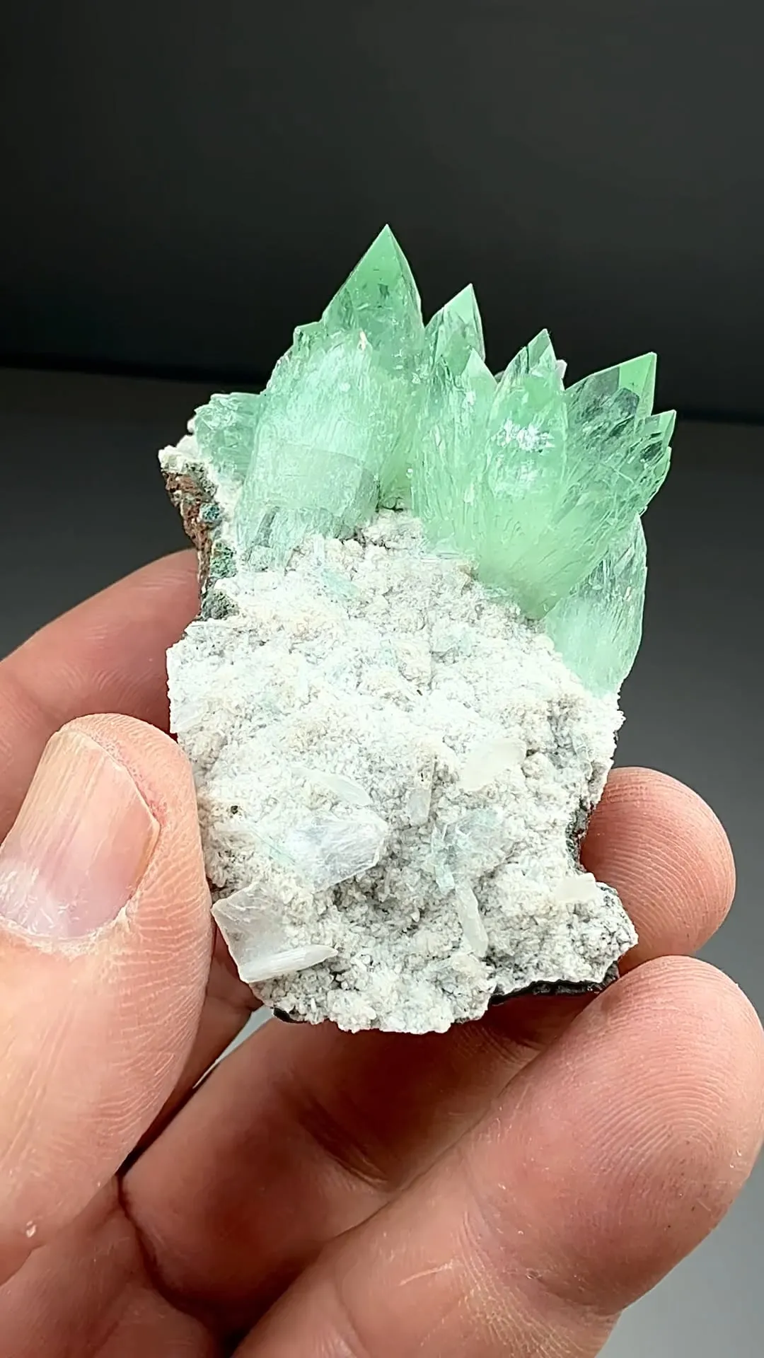 Fluorapophyllite-K with Stilbite (4) - image 2