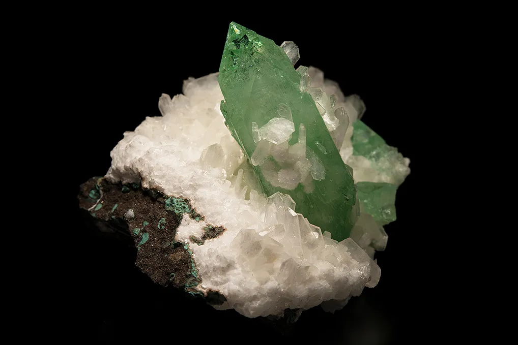 FLUORAPOPHYLLITE-(K) with Stilbite - image 4