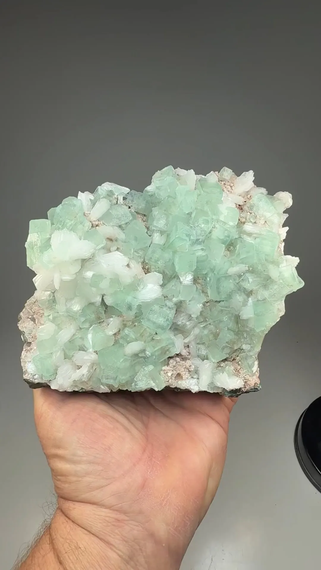Fluorapophyllite-K with Stilbite - image 2