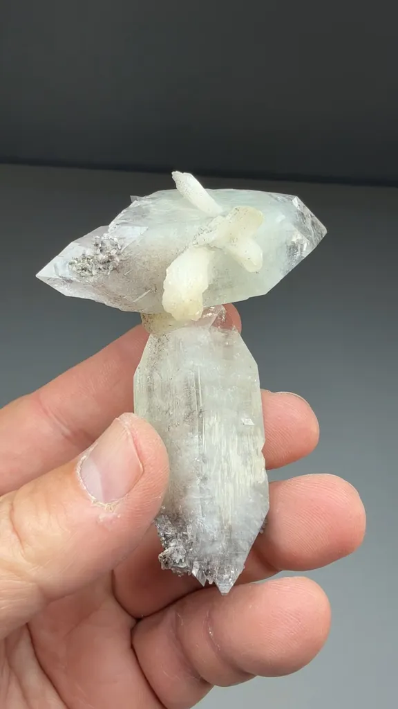 Fluorapophyllite-K with Stilbite - image 2