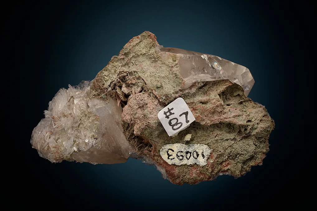 FLUORAPOPHYLLITE on Calcite - image 5