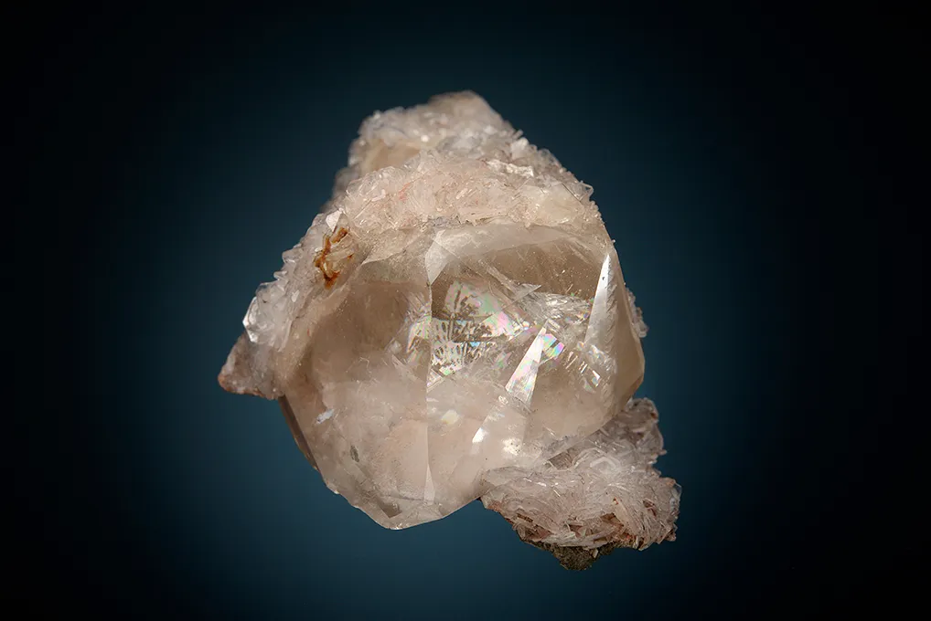 FLUORAPOPHYLLITE on Calcite - image 7