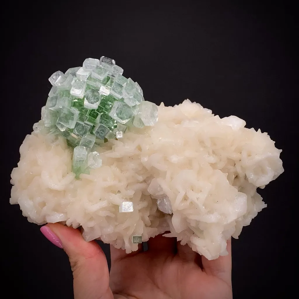Fluorapophyllite on Stilbite - image 2