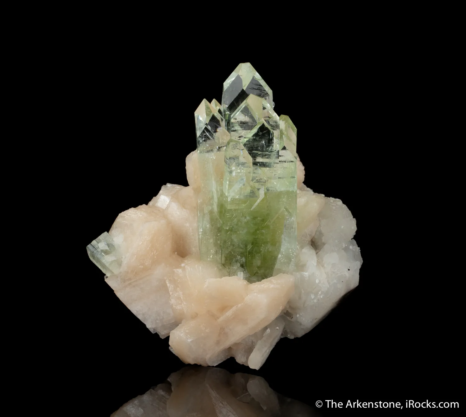 Fluorapophyllite on Stilbite - image 1