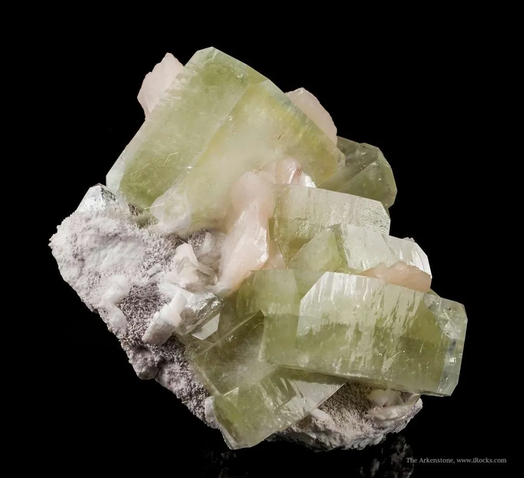 Fluorapophyllite With Stilbite - image 2