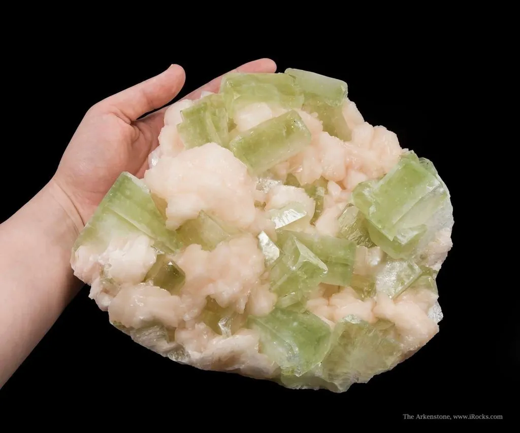Fluorapophyllite With Stilbite image