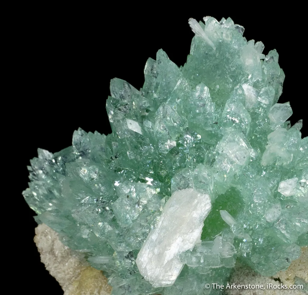 Fluorapophyllite with Stilbite - image 4