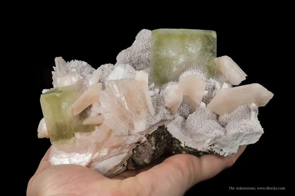 Fluorapophyllite With Stilbite - image 4
