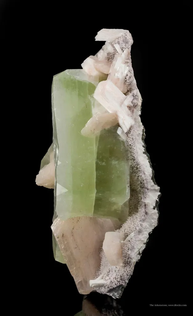 Fluorapophyllite With Stilbite - image 3