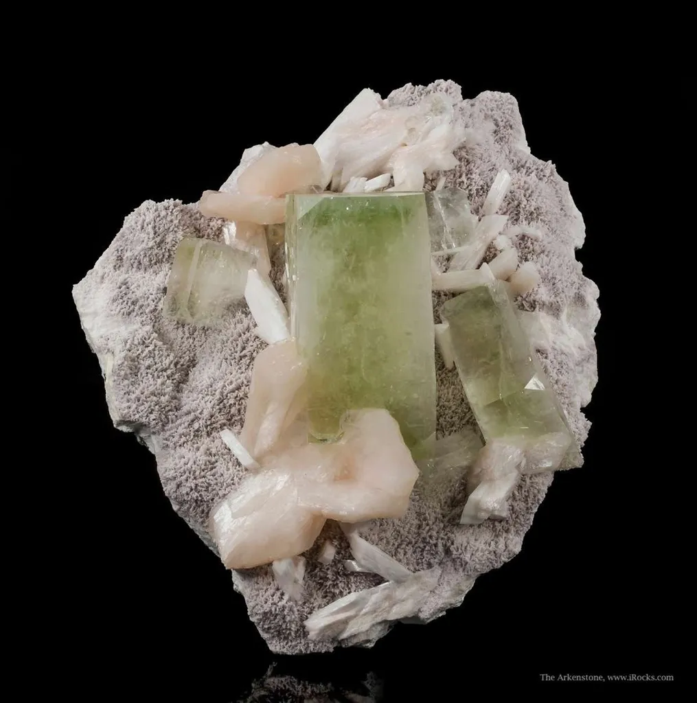 Fluorapophyllite With Stilbite - image 3